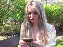 youporn-pornos deutsche-pornos blasen-pornos blondinen-pornos geiler handjob, blondes girl, wohnzimmer, deutsche blondine, girl beim blasen, 69iger oralsex