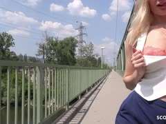 outdoor blowjob,pralle möpse,ausziehen,rasierte blondine,nackte blondine,blondine beim outdoor sex