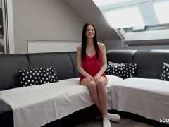 redtube-pornos deutsche-pornos minititten-pornos schwarzhaarige-pornos knackarsch, ausziehen, deutsche amateurin, dunkelhaarig, casting, rasierte schwarzhaarige