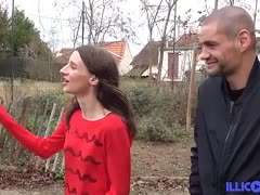 flotter-dreier-pornos xnxx-pornos milf-pornos blasen-pornos mmf, strümpfe, brünette milf, dreier ficken, rasierte milf, milf beim blasen