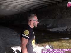 outdoor-pornos deutsche-pornos amateur-pornos dicke titten, tätowiert, deutsche amateure, schwarzhaarige poppen, öffentlich, straße