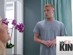 xnxx-pornos grosse-titten-pornos milf-pornos alt-und-jung-pornos fetter arsch, riesenmöpse, rasierte milf, stiefmutter fickt stiefsohn, blonde stiefmama, stiefmama cowgirl